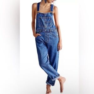 Free People We The Free Ziggy denim Overalls Size Small Straight Leg